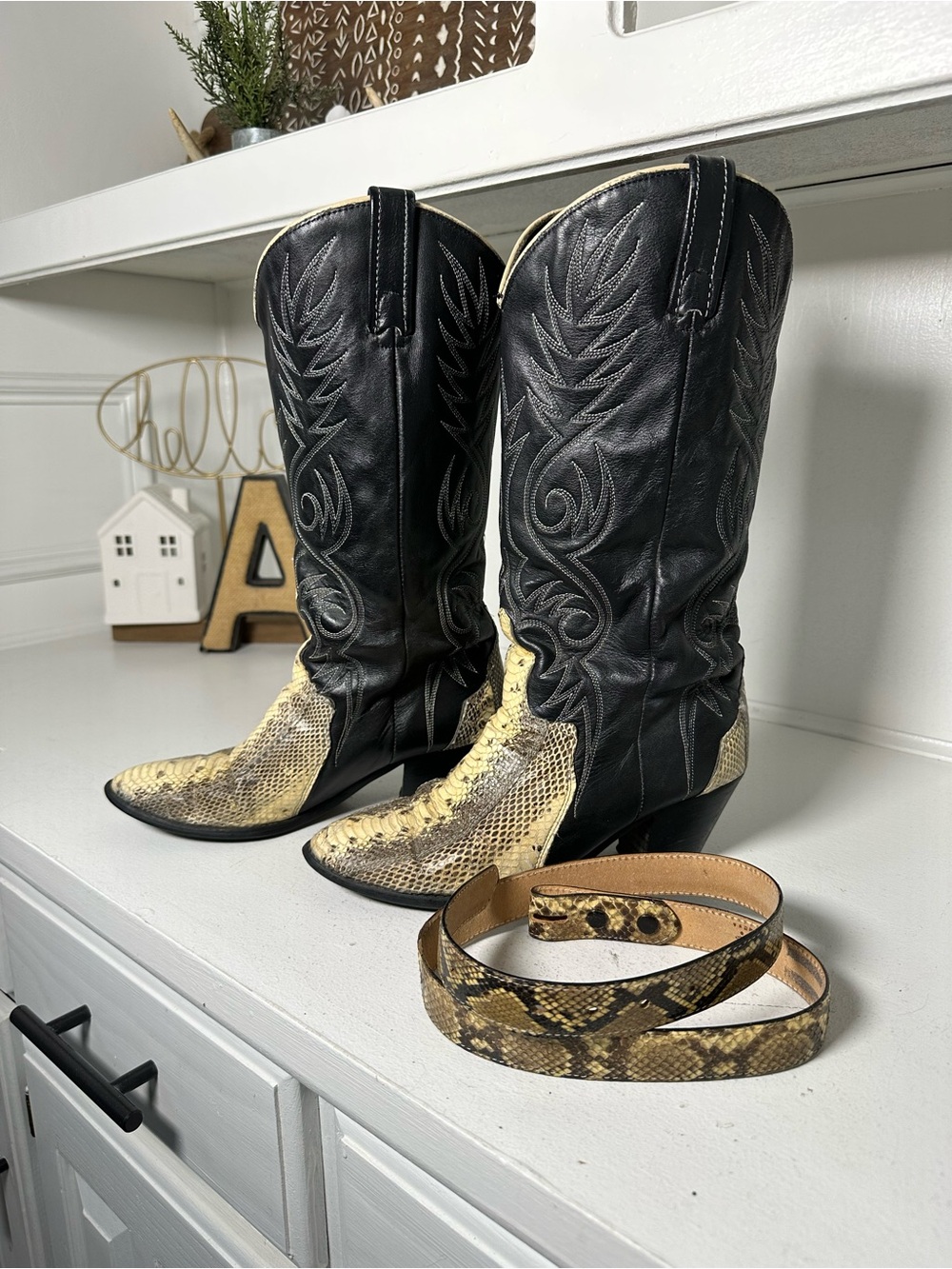 Vintage Acme Cowboy Boots Women 7.5M Snakeskin Leather USA + Tony Lama Belt